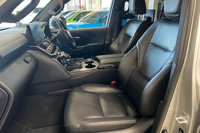 2024 Toyota Landcruiser Sahara