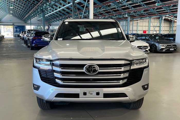 2024 Toyota Landcruiser Sahara