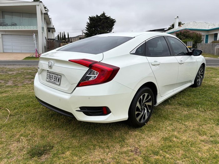 2016 Honda Civic VTi-S