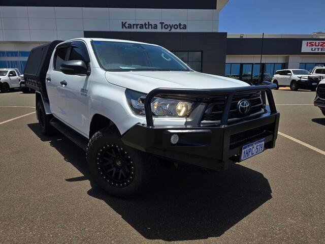2022 Toyota Hilux 4x4 2.8L DSL D/C/C 6AT SR Glacier White