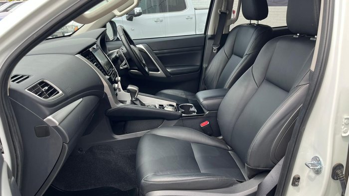 2020 Mitsubishi Pajero Sport GLS