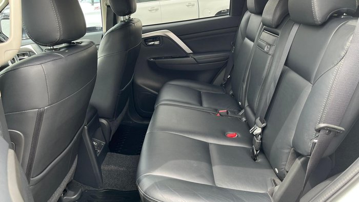 2020 Mitsubishi Pajero Sport GLS