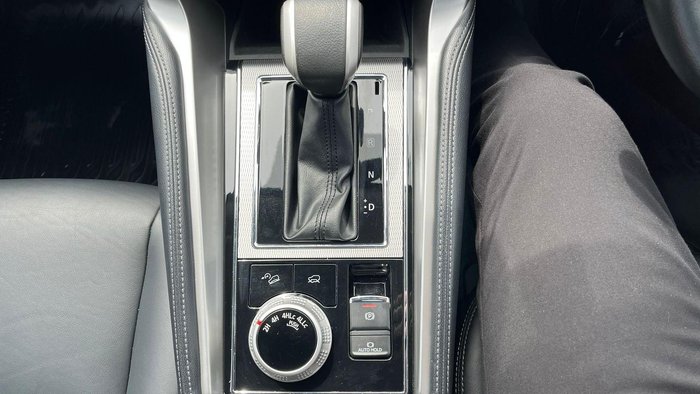 2020 Mitsubishi Pajero Sport GLS