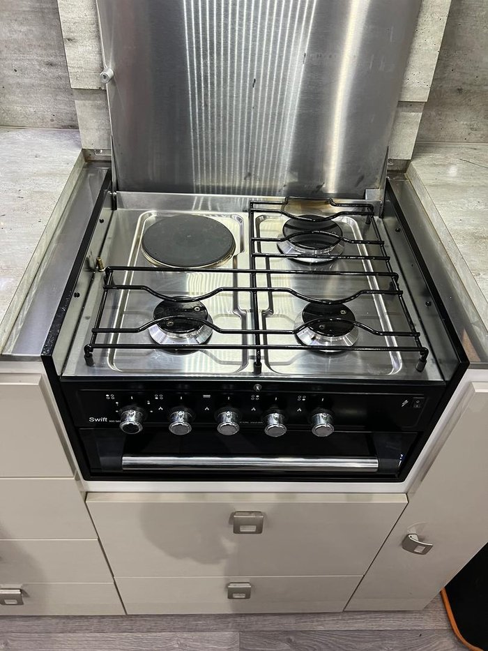 2021 Design RV Crx Semi Off Road Van 4, 19'8''