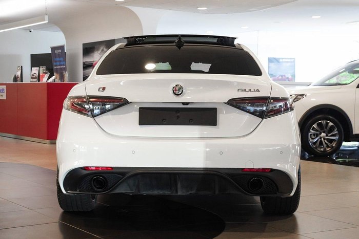 2023 Alfa Romeo Giulia Veloce