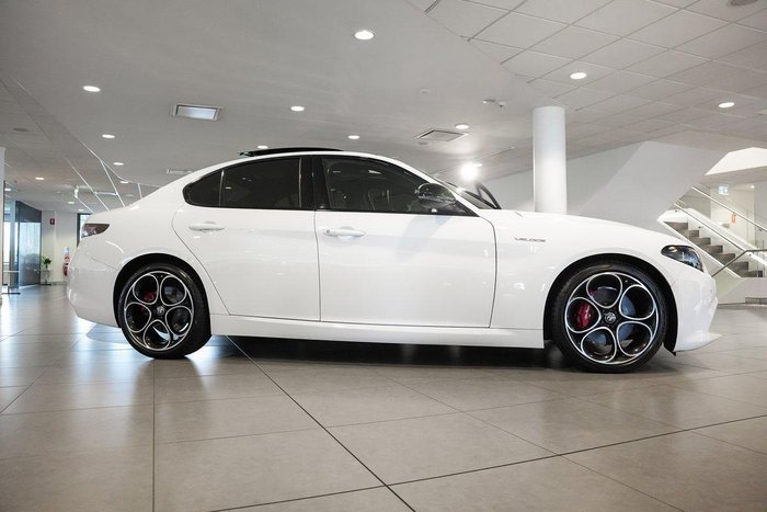 2023 Alfa Romeo Giulia Veloce