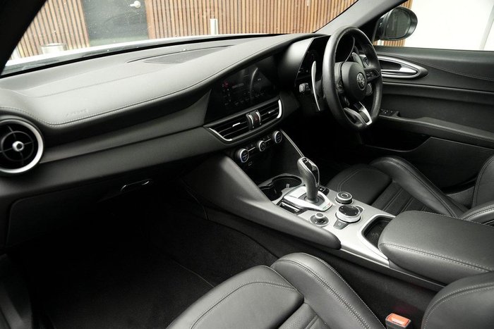 2023 Alfa Romeo Giulia Veloce