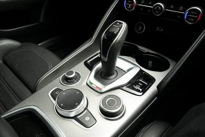 2023 Alfa Romeo Giulia Veloce