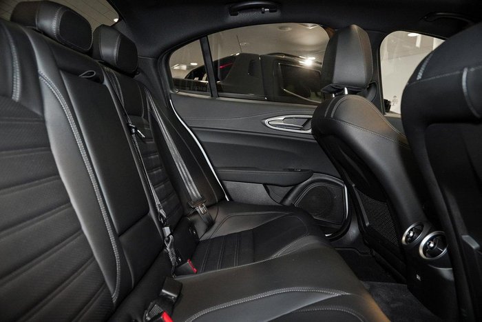 2023 Alfa Romeo Giulia Veloce