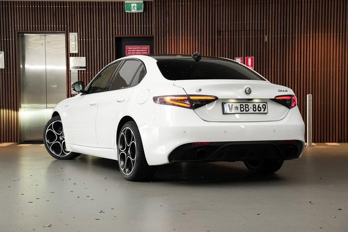 2023 Alfa Romeo Giulia Veloce