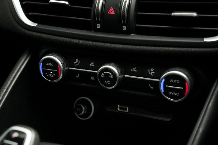 2023 Alfa Romeo Giulia Veloce