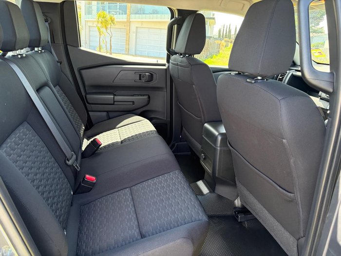 2025 Mitsubishi Triton GLX