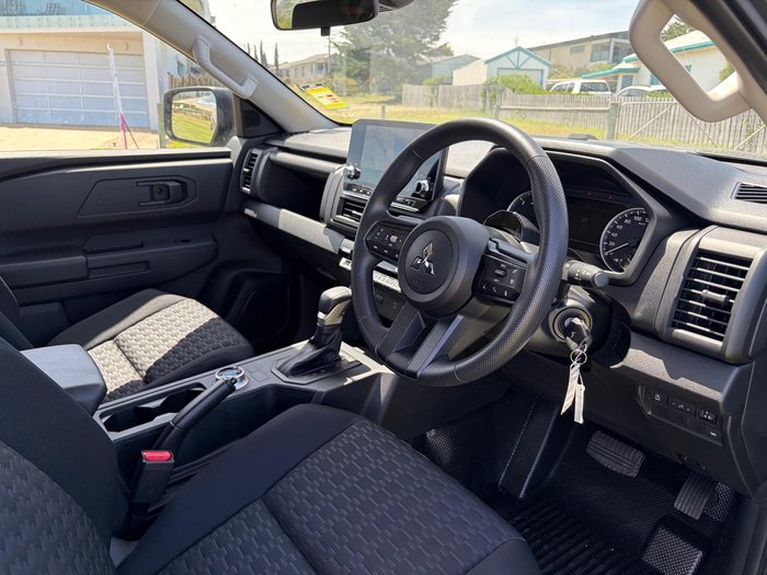 2025 Mitsubishi Triton GLX