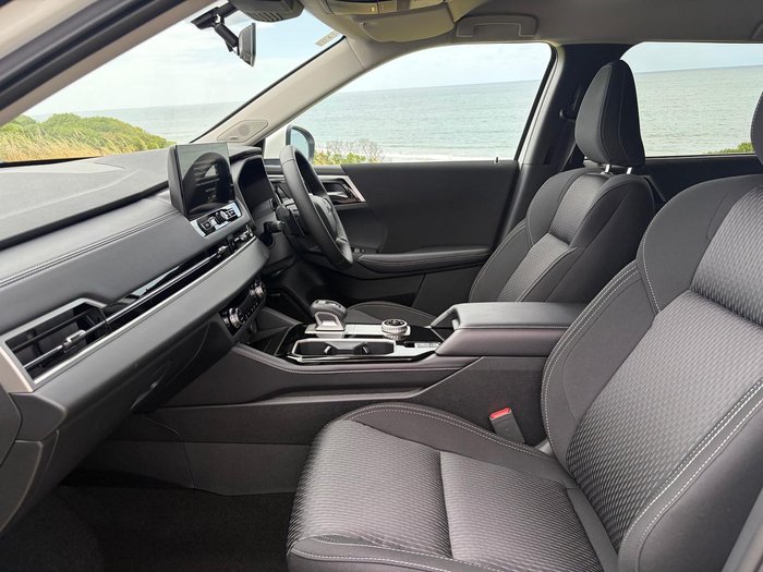 2025 Mitsubishi Outlander LS