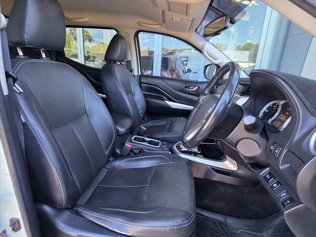 2018 Nissan Navara ST-X