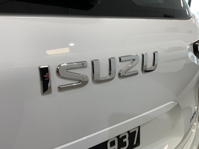 2023 Isuzu MU-X LS-M