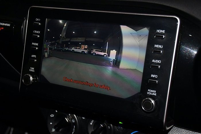 2024 Toyota Hilux SR