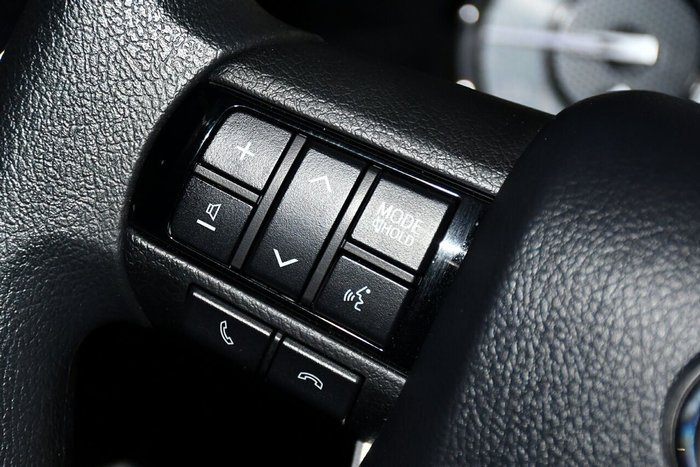 2024 Toyota Hilux SR