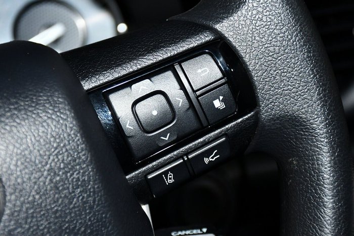 2024 Toyota Hilux SR