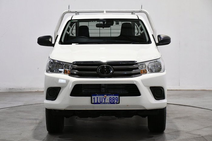 2024 Toyota Hilux SR