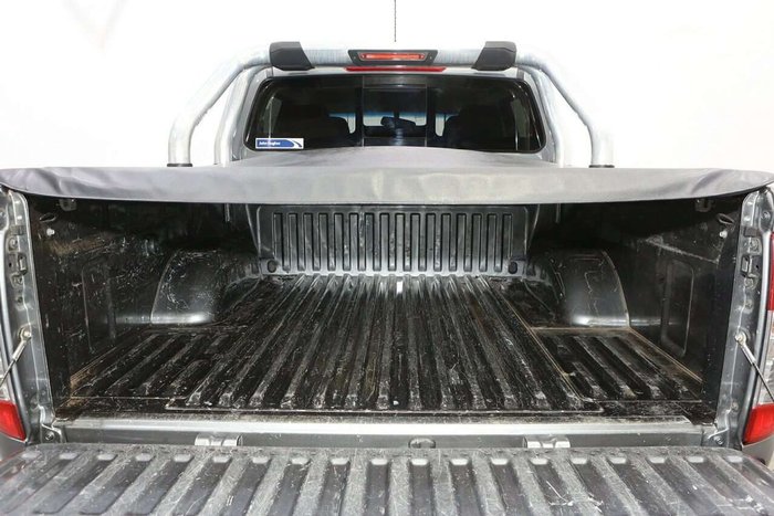 2017 Nissan Navara ST