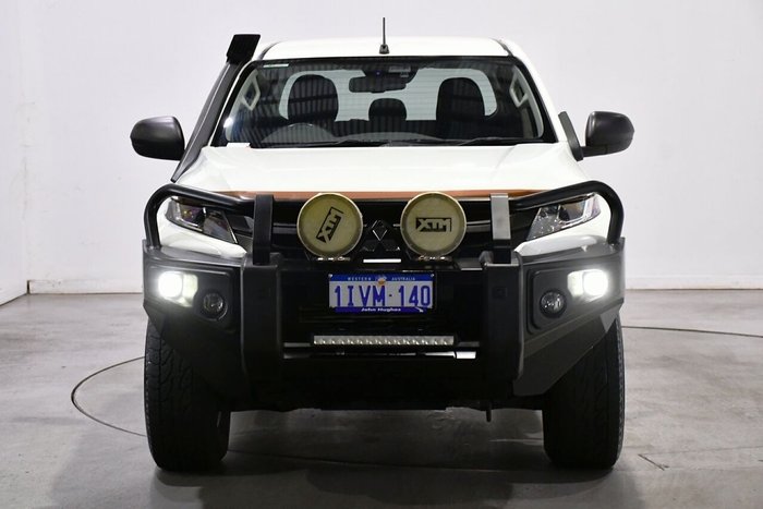 2018 Mitsubishi Triton GLX ADAS