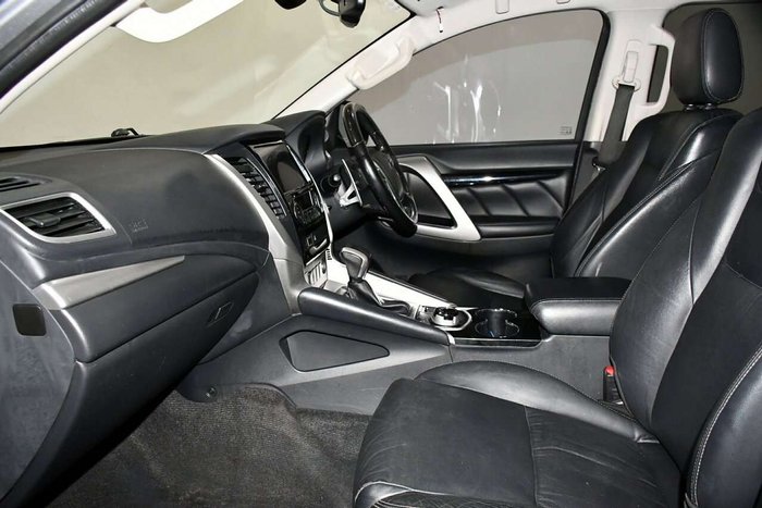 2018 Mitsubishi Pajero Sport GLS