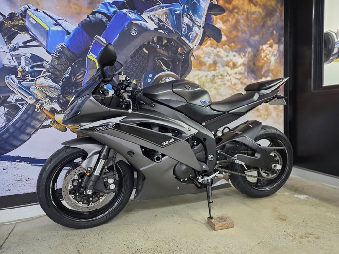 2016 Yamaha YZF-R6 Grey