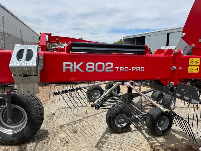 2026 MF 802 8Mtr Two Rotor Centre Swath Hay Rake