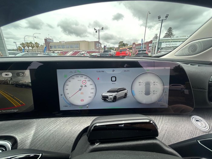 2025 Jaecoo J8 Track