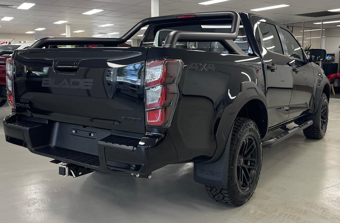 2025 Isuzu D-MAX BLADE MY25.5 4X4 Dual Range Basalt Black
