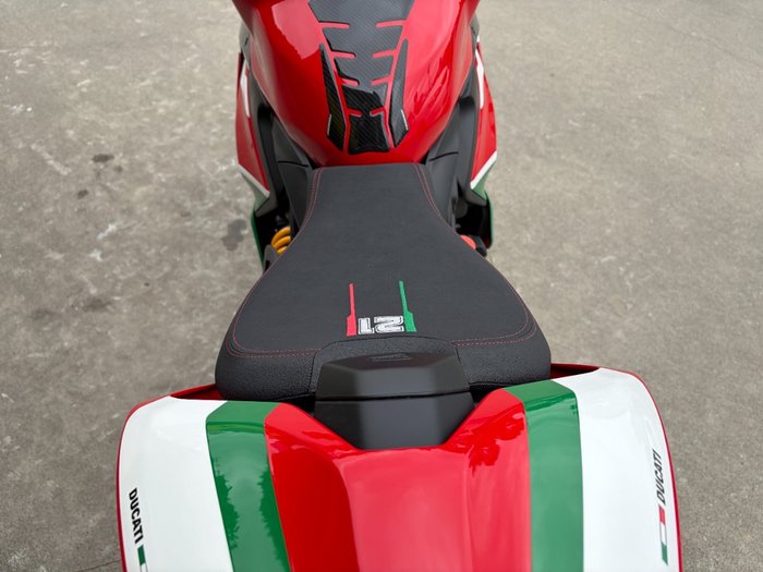 2023 DUCATI PANIGALE V2 BAYLISS 20TH ANNIV RED/WHITE