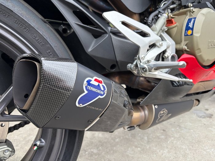 2023 DUCATI PANIGALE V2 BAYLISS 20TH ANNIV RED/WHITE