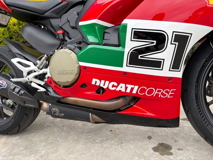 2023 DUCATI PANIGALE V2 BAYLISS 20TH ANNIV RED/WHITE