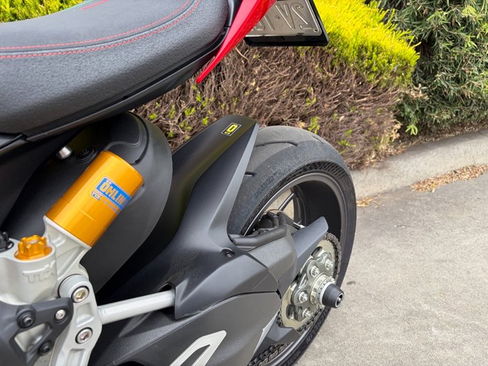2023 DUCATI PANIGALE V2 BAYLISS 20TH ANNIV RED/WHITE