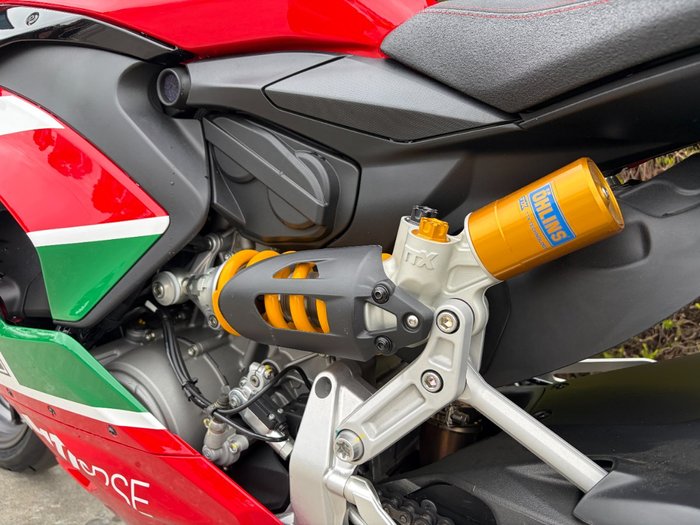 2023 DUCATI PANIGALE V2 BAYLISS 20TH ANNIV RED/WHITE