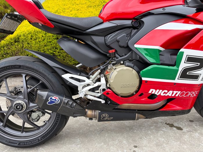 2023 DUCATI PANIGALE V2 BAYLISS 20TH ANNIV RED/WHITE