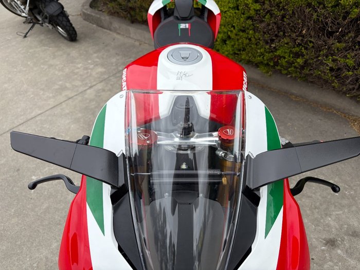 2023 DUCATI PANIGALE V2 BAYLISS 20TH ANNIV RED/WHITE