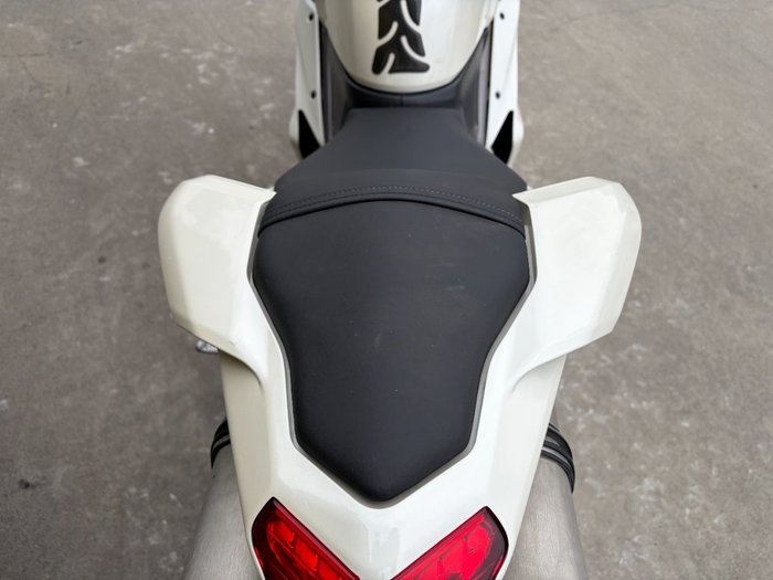 2008 DUCATI 848 White