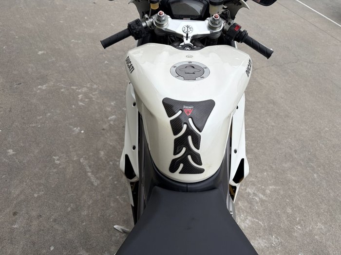 2008 DUCATI 848 White