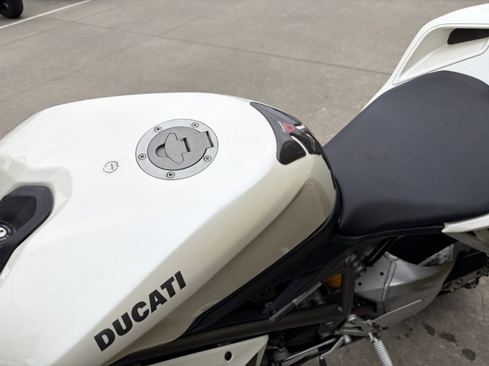 2008 DUCATI 848 White