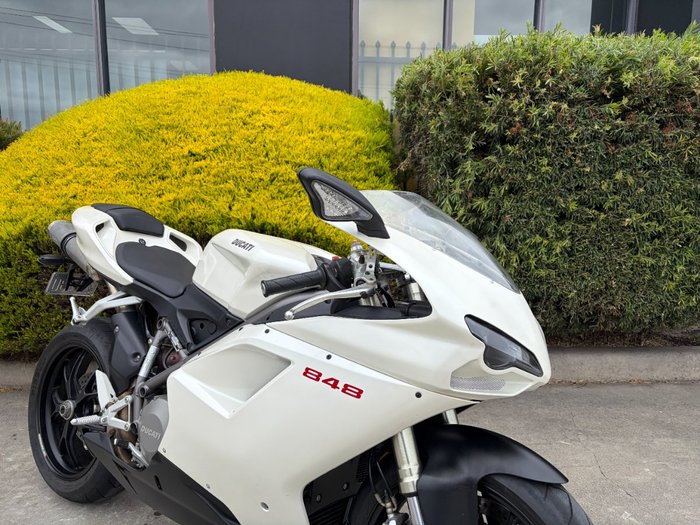 2008 DUCATI 848 White