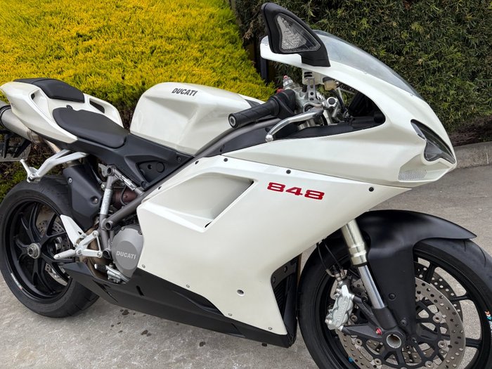 2008 DUCATI 848 White