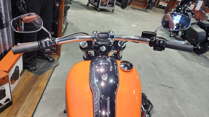 2023 Harley-davidson FXBR BREAKOUT (117) Orange