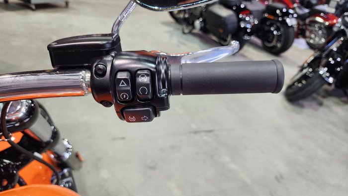 2023 Harley-davidson FXBR BREAKOUT (117) Orange