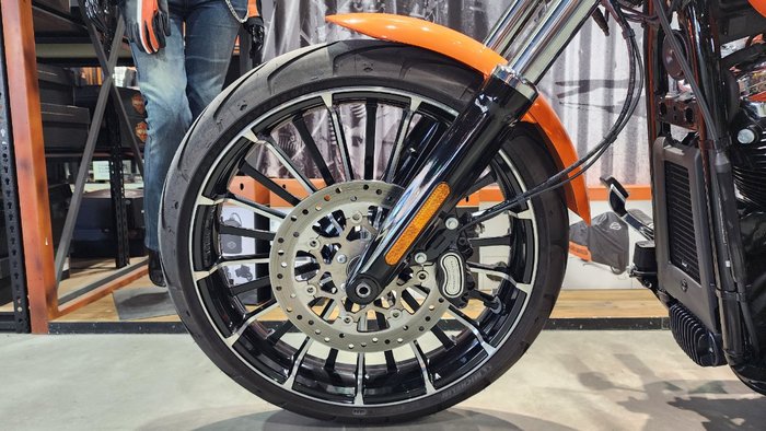 2023 Harley-davidson FXBR BREAKOUT (117) Orange