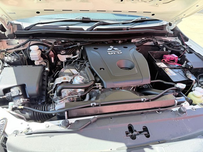 2017 Mitsubishi Triton GLX MQ MY17 4x2 White