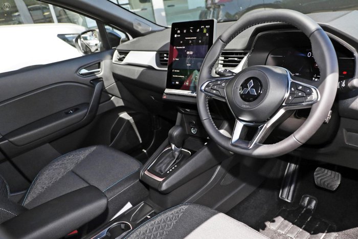 2025 Mitsubishi ASX LS XE MY25 Crystal White