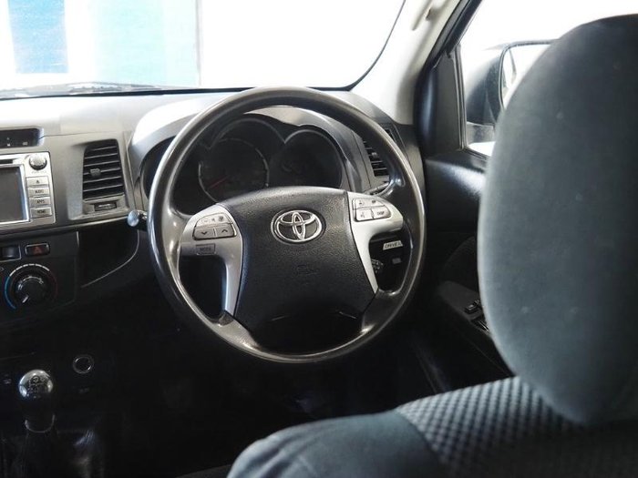 2015 Toyota Hilux SR