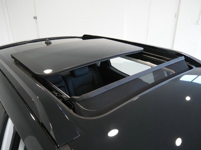 2025 Mahindra XUV3XO AX7L